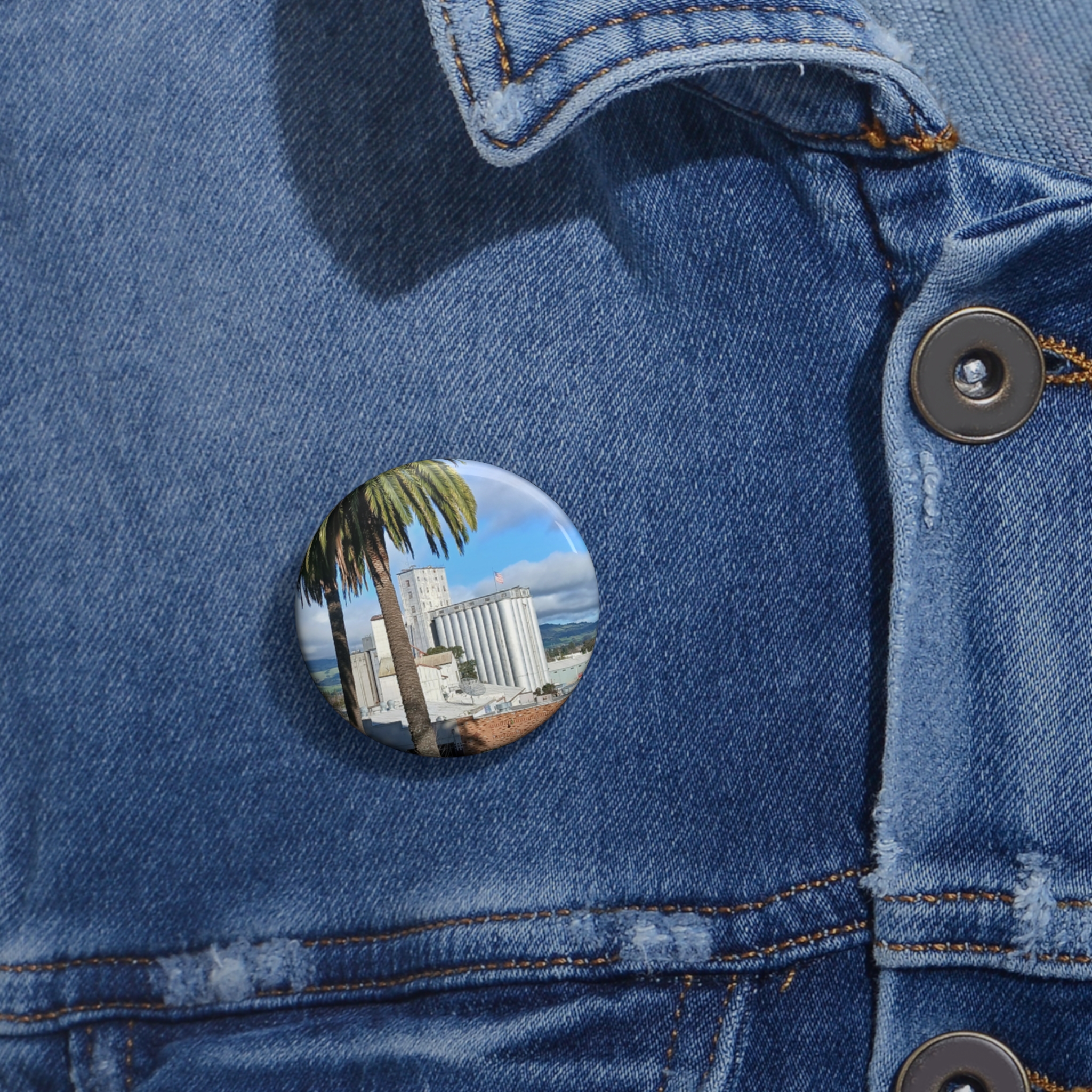 Petaluma Old Mill Tower - Pin - Button - 3 sizes - Image 2