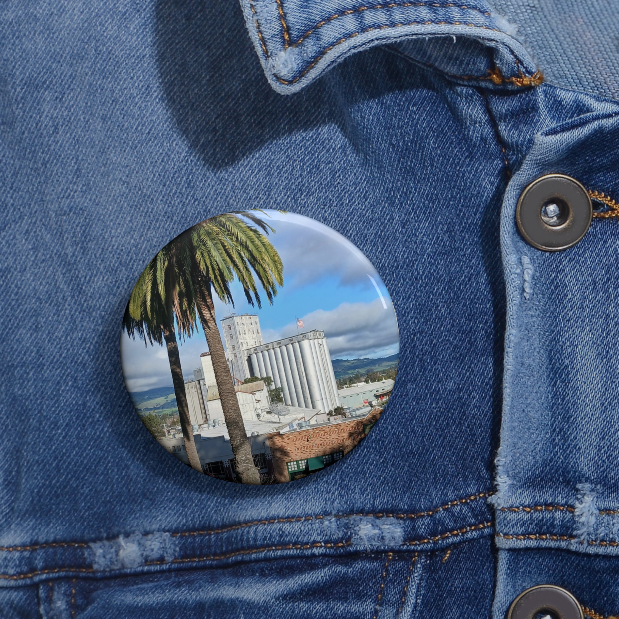 Petaluma Old Mill Tower - Pin - Button - 3 sizes - Image 4